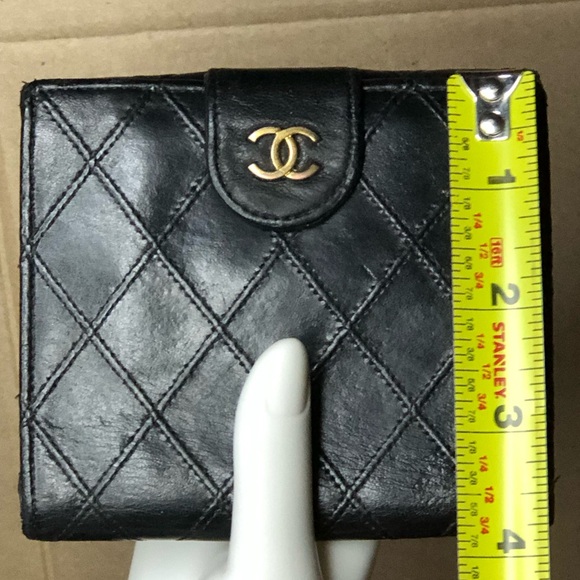 CHANEL Black Diamond Quilted Bifold Lambskin Wallet with Snap Coin Purse Vintage - Picture 6 of 17